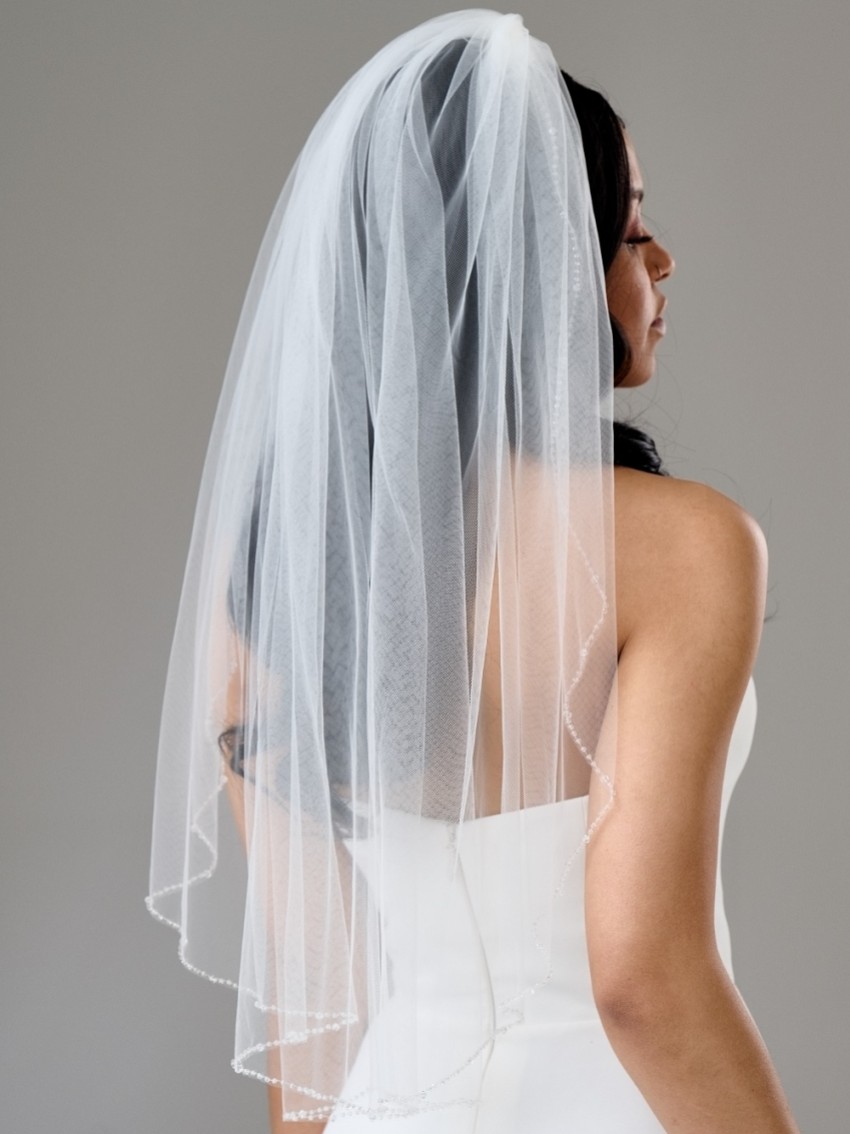 Delicate Beaded Edge Fingertip Veil