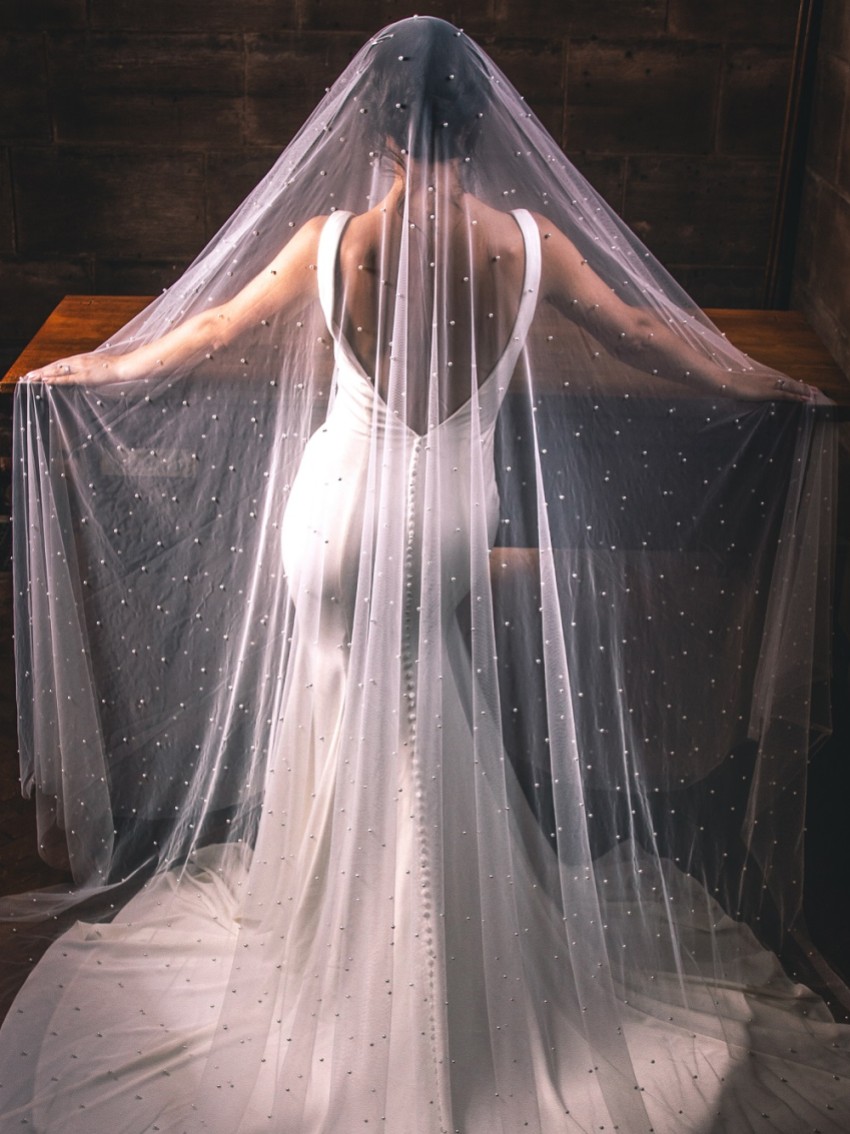 Pearl Bridal Veil, Waltz Lenght One Tier Wedding Veil with Pearls – Pet-Jos  Bridal